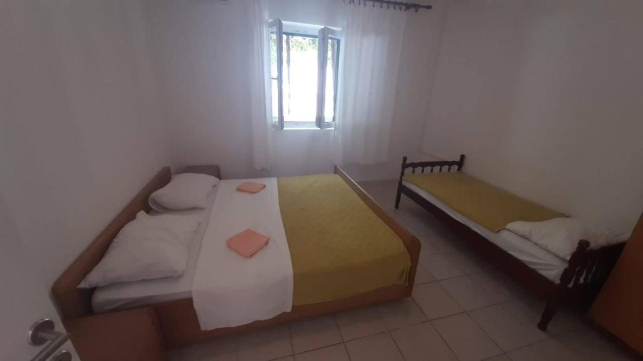 Apartmani Ivica Martic Duće Exteriér fotografie