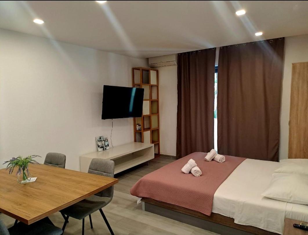 Apartmani Ivica Martic Duće Exteriér fotografie
